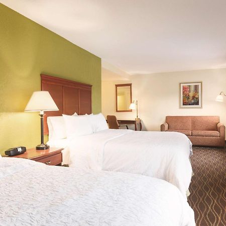 Hampton Inn & Suites גרינפילד מראה חיצוני תמונה