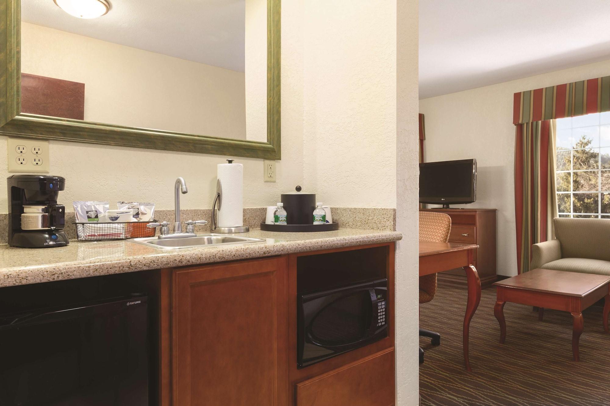Hampton Inn & Suites גרינפילד מראה חיצוני תמונה