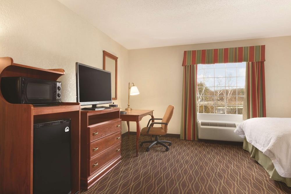 Hampton Inn & Suites גרינפילד מראה חיצוני תמונה