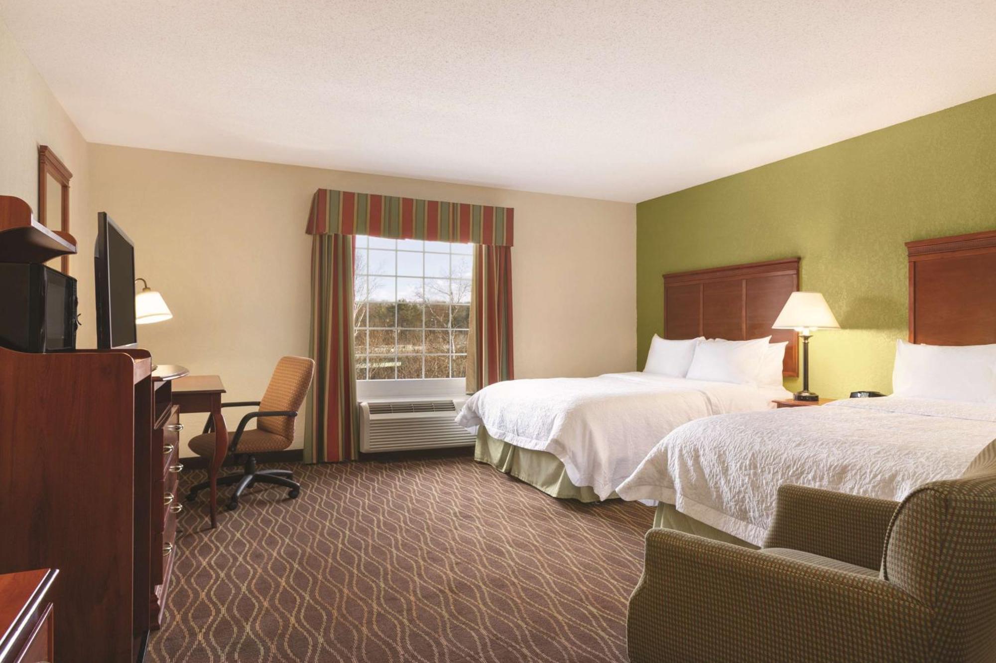 Hampton Inn & Suites גרינפילד מראה חיצוני תמונה