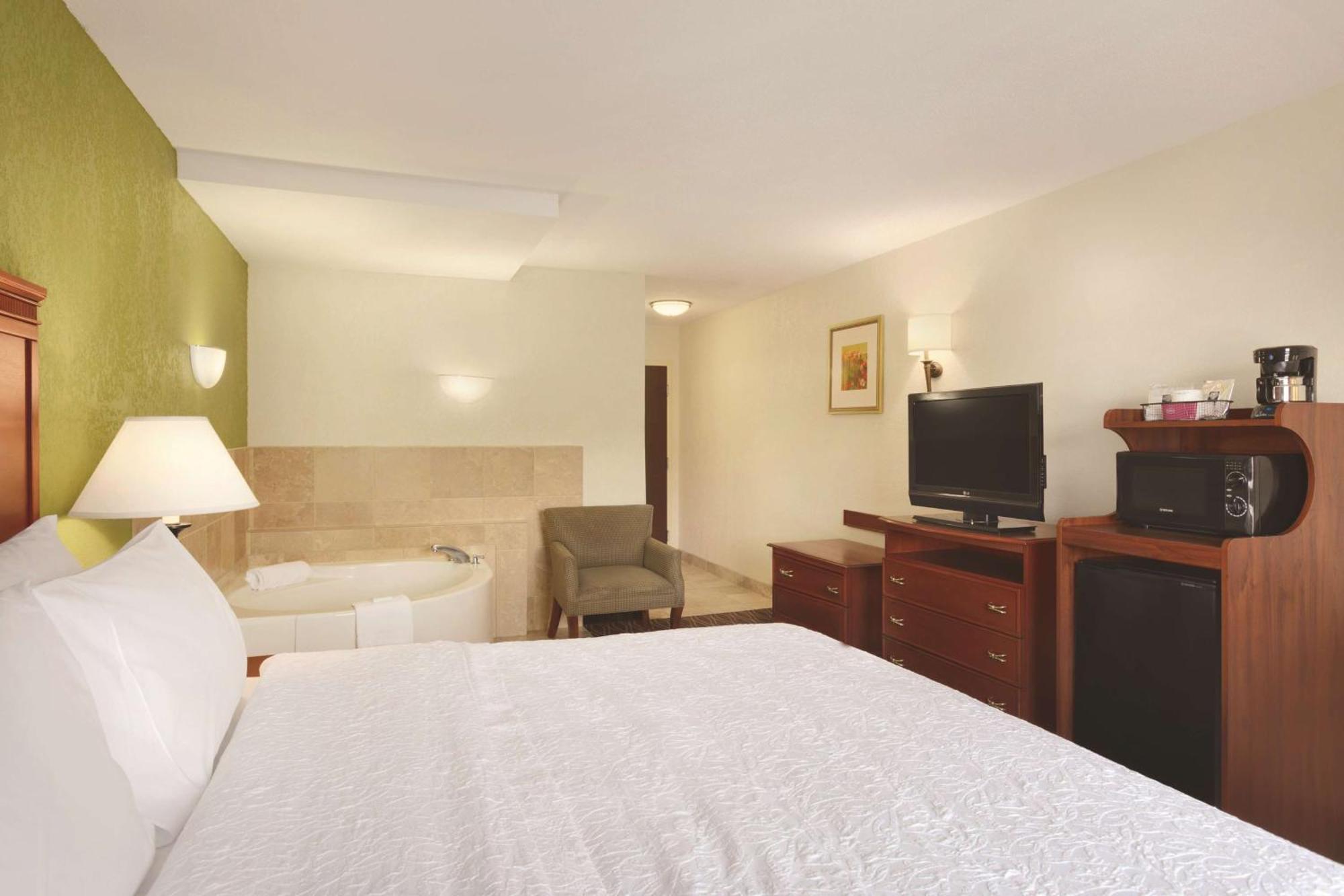 Hampton Inn & Suites גרינפילד מראה חיצוני תמונה