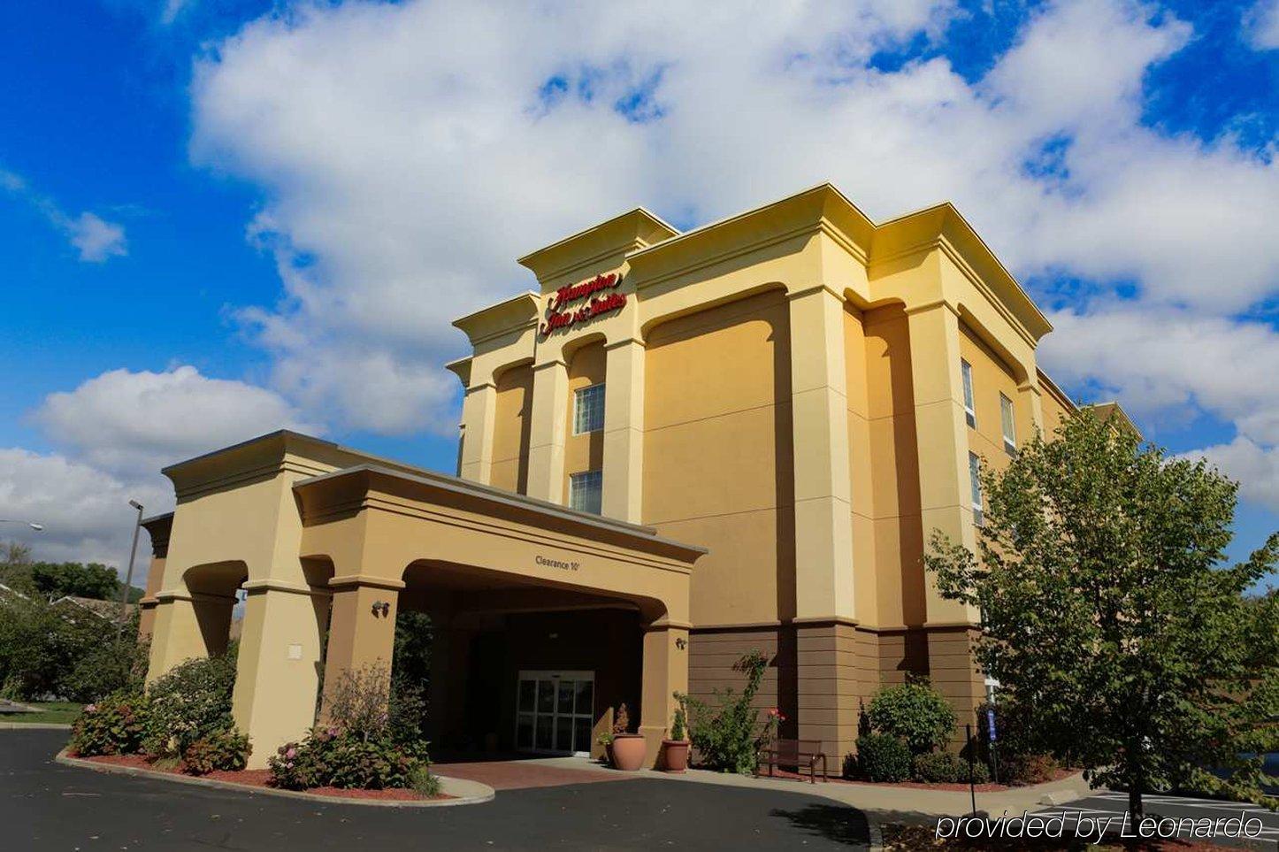 Hampton Inn & Suites גרינפילד מראה חיצוני תמונה